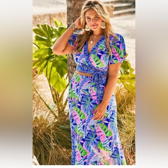 Lilly Pulitzer Vibrant Leaf Print 2 piece Set - Picture 4 of 7